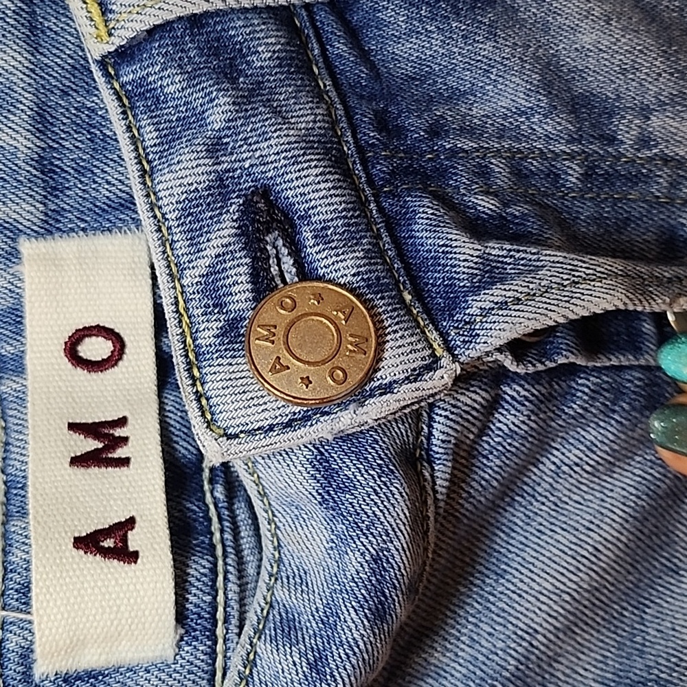 Amo Babe Forget Me Not Straight cropped Blue Distressed Women Jeans Size 28 - Picture 6 of 16